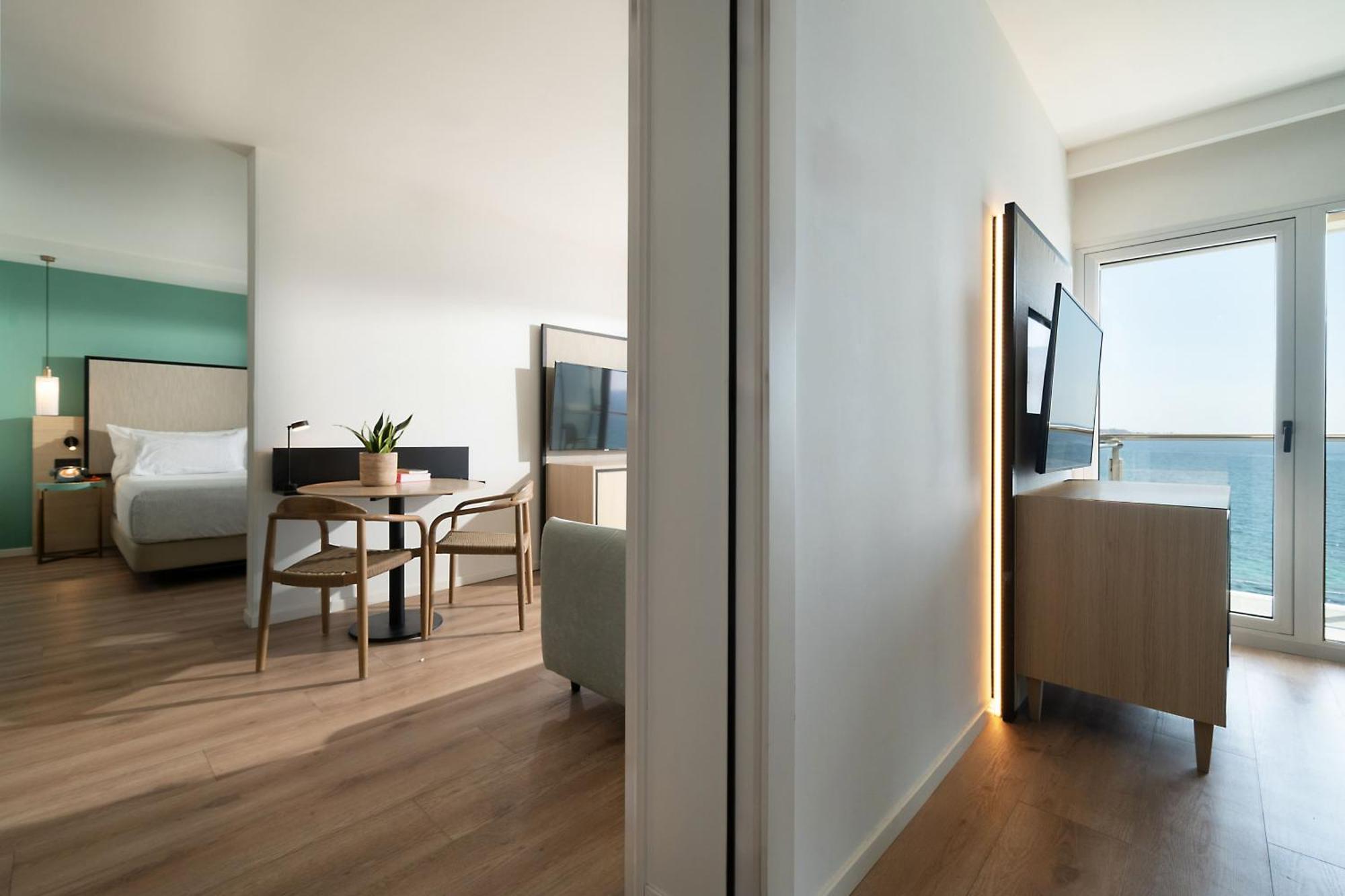 The Loft Connecting Room Sea View