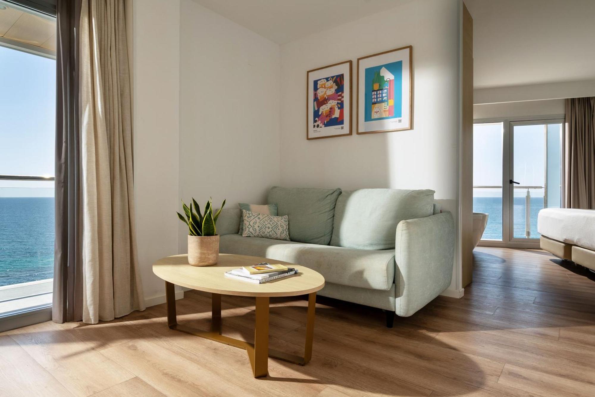 The Loft Connecting Room Sea View